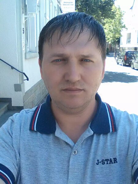 Divortat caut partenera